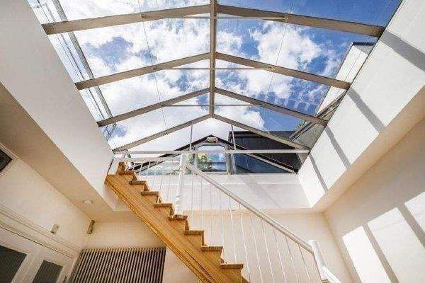 Zugang zur Dachterrasse