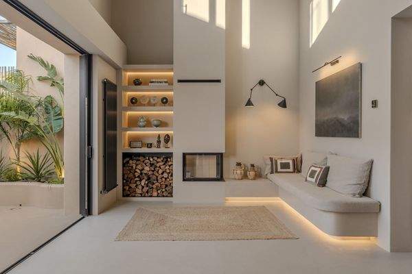 Wohnbereich mit Kamin