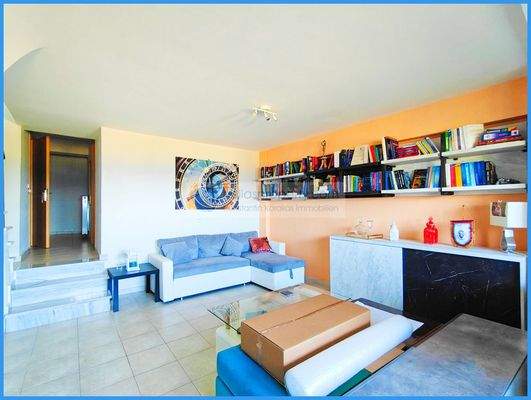 5c5286b1c9bb4f469eca38bb3e7d3d5b-original