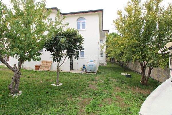 Villa with Pool and Annex Near Golf Courses in Kadriye