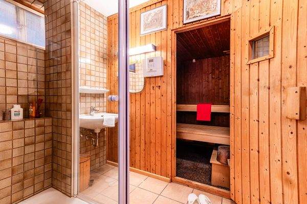 2. Tageslichtbad und Sauna