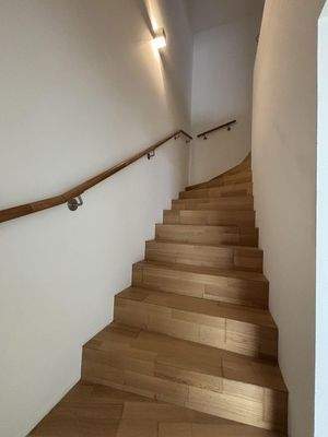 Treppe ins 1. OG