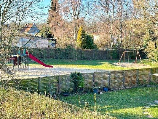 Kinder- +familienfreundlicher Umgebung.