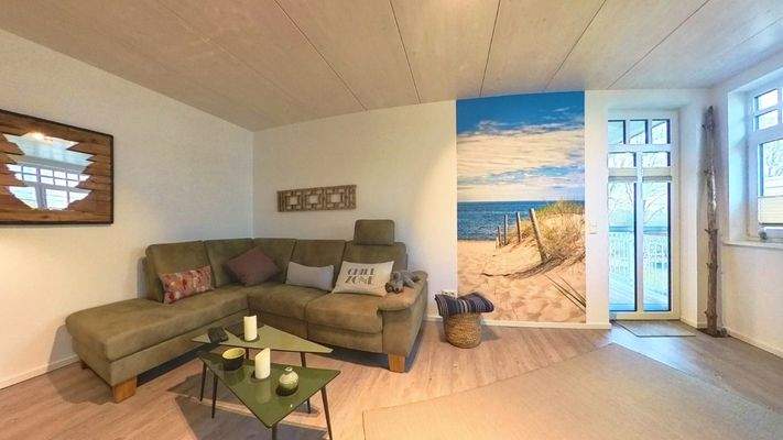 Wohnzimmer mit direktem Zugang zum Balkon