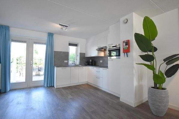 ferienhaus-kueche-kap-helius-einbau-geraete-modern001