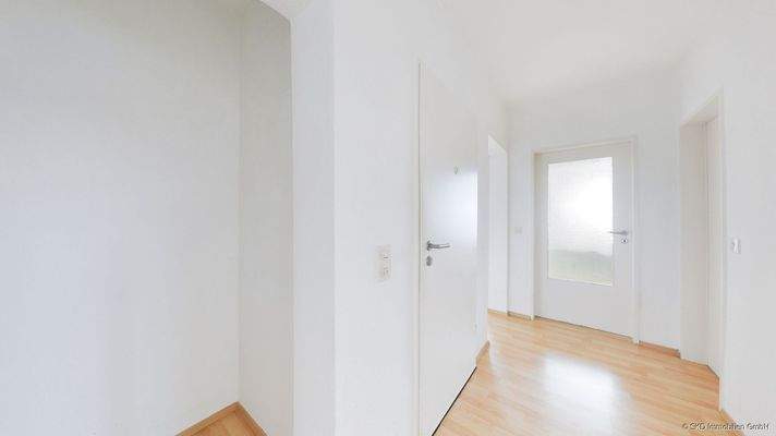 Vom Flur in alle Räume