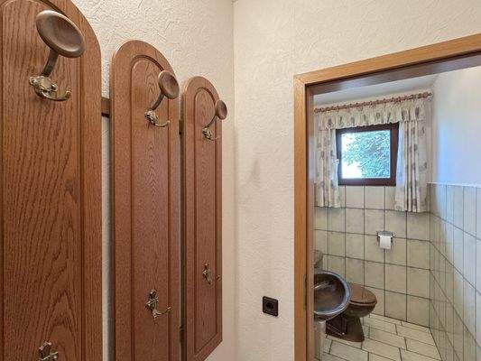 Garderobe + Gäste WC