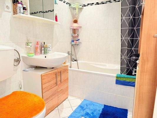 Bad - Immobilien Baumeister Neuburg.jpg