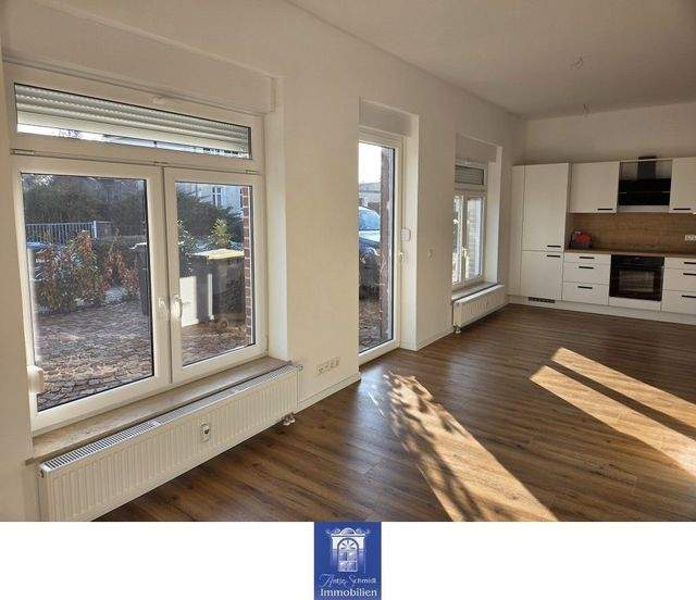 Ein Lieblingsplatz mit Terrasse für die ganze Familie! Einbauküche und Pkw-Stellplatz! - Photo 1