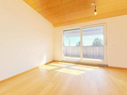 2.OG:  Schlafzimmer 3 mit Terrasse