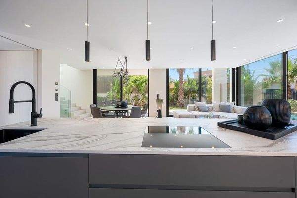 Luxuriöse, moderne Neubauvilla zum Verkauf  in El Toro, Puerto Adriano, Mallorca