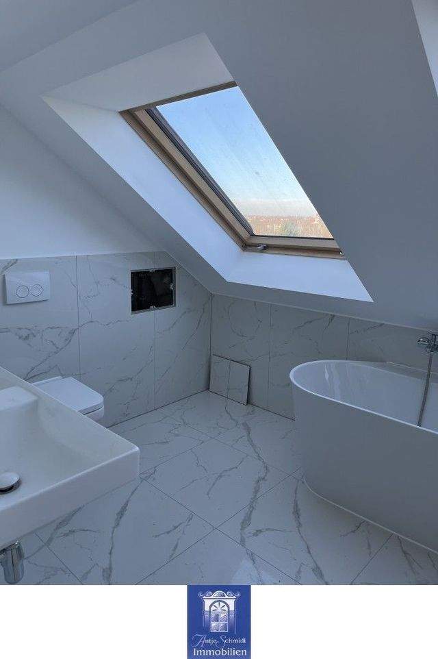 Exklusiv Wohnen! Grandiose Aussicht, Fußbodenheizung, Gäste-WC! - Photo 2