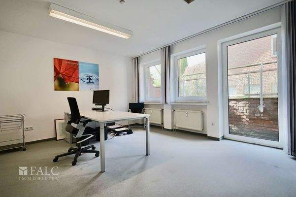 Büro 1 UG