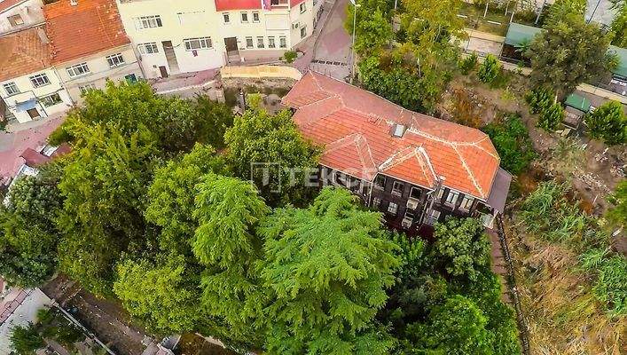 Touristic Historical Mansion in Fatih with Halic and Sea Views