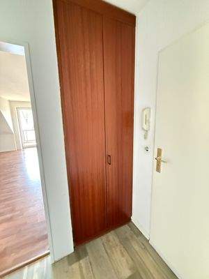 Einbauschrank im Flur