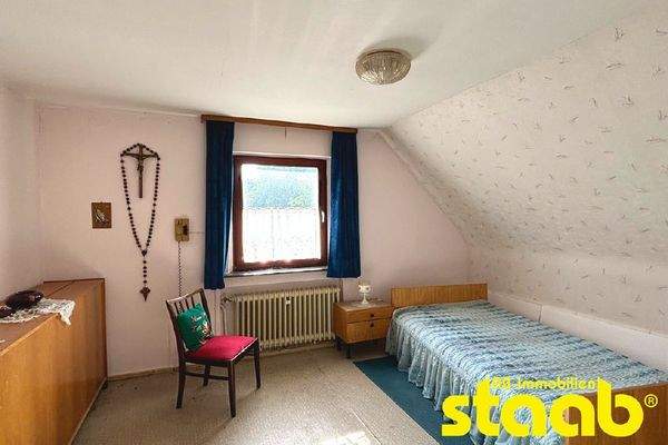 Kinder-/Arbeitszimmer