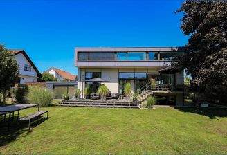 Ansicht Haus aus dem Garten
