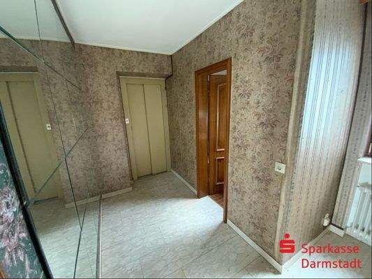 Eingangsbereich mit eigenem Aufzug