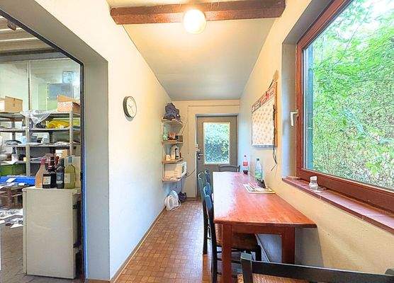 21 Aufenthaltsraum Mitarbeiter