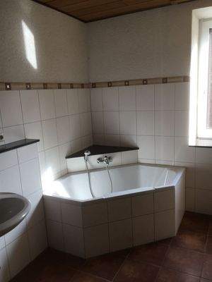 Mietobjekt Bad mit Wanne