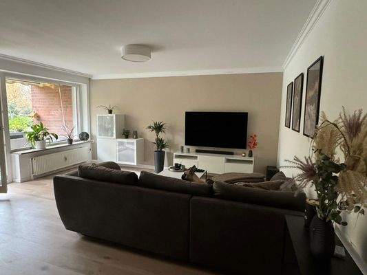 Wohnzimmer - möbliert