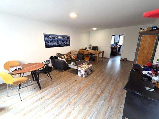 Wohn-Essbereich (1).jpg