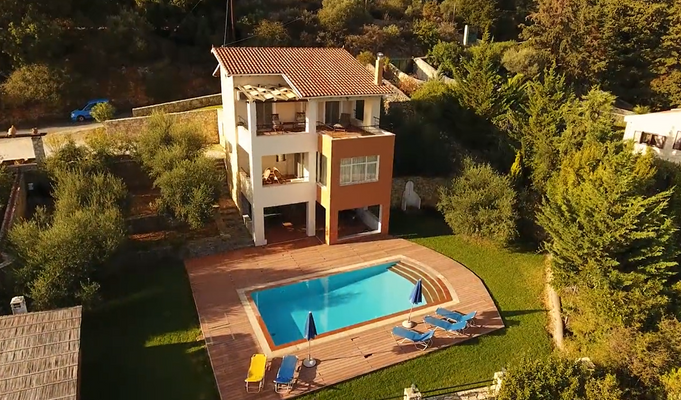 Kreta, Filippos: Villa mit Pool in ruhiger Umgebung zu verkaufen