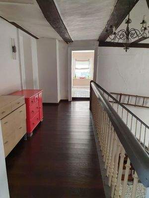 Empore 1. OG zum Badezimmer