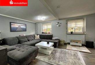 KI-generiert: Wohnzimmer im OG