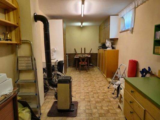 Werkstatt/Lagerraum KG