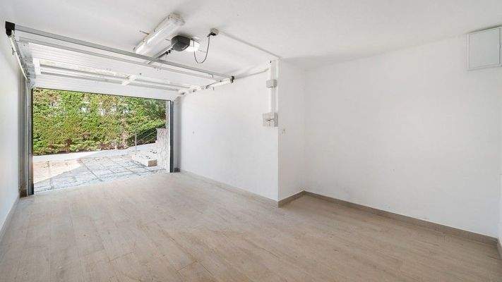 Bahía Azul Mallorca Villa zum Verkauf Garage BHHS-BAL-0571