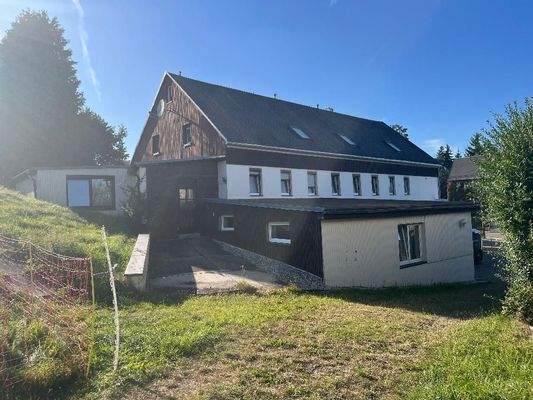 Seitenansicht mit Anbau