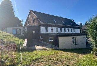 Seitenansicht mit Anbau