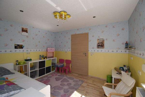 13 Kinderzimmer 1.JPG