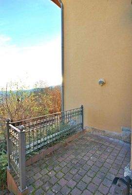 Wohnungseingangs-Terrasse