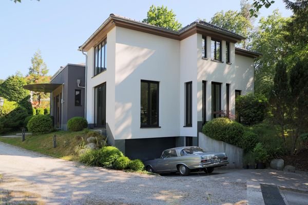 Einfahrt Garage 