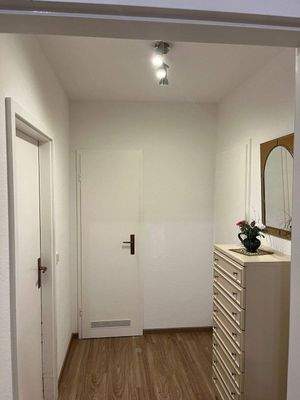 Flur Abtrennung zum Wohnzimmer