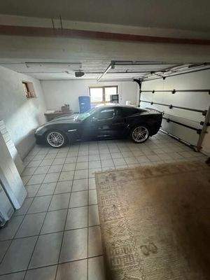53 große Doppel-Triple-Garage unter Terrasse