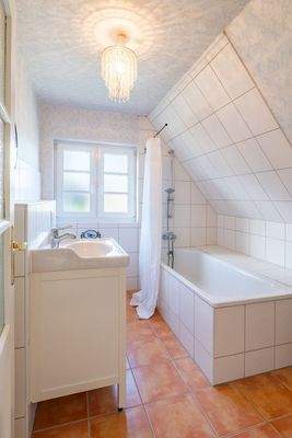 Besonders: Charmantes Kleinod in Küstennähe mit Ostseefernblick 