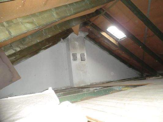 AdW-13-Blick auf den Spitzboden