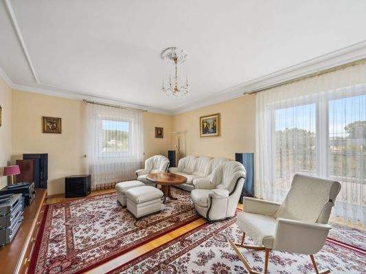 Studio im OG mit Balkon