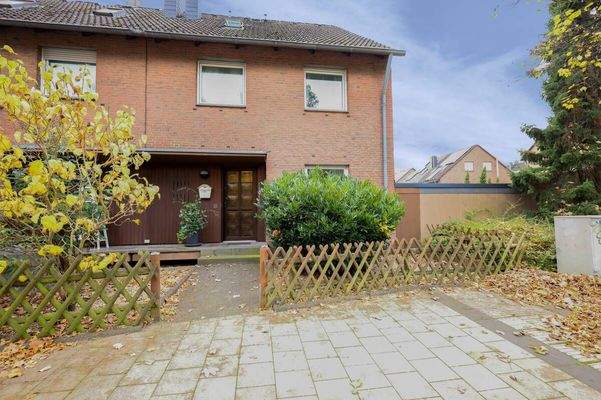 Außenansicht Straßenseite