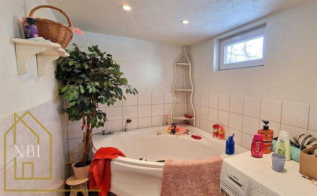 Badezimmer im Kellergeschoss