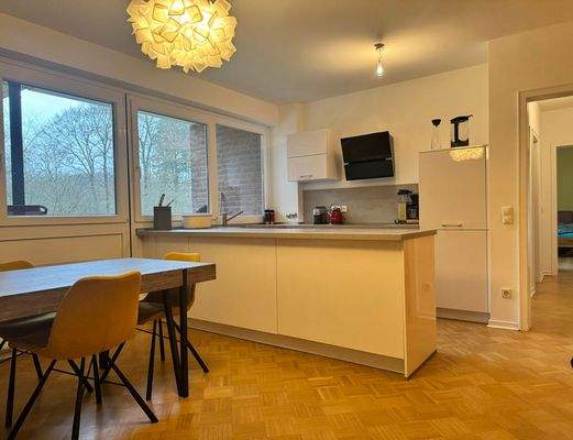 offene Küche mit Essplatz