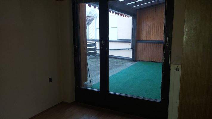 Zugang Esszi. auf Terrasse