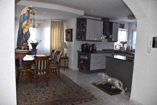 1. OG Blick in die Küche