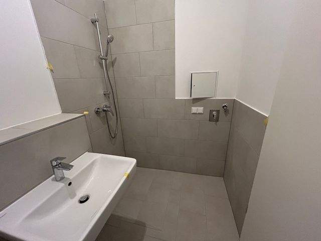 Attraktive 2- Zimmer Wohnung mit EBK, Balkon u. Stellplatz zu vermieten! - Photo 5