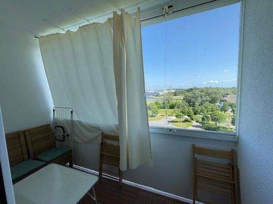 Balkon mit Glasschiebeanlage