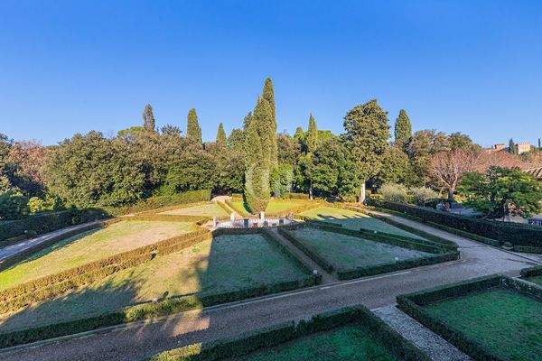 BLICK AUS DEM WOHNZIMMER