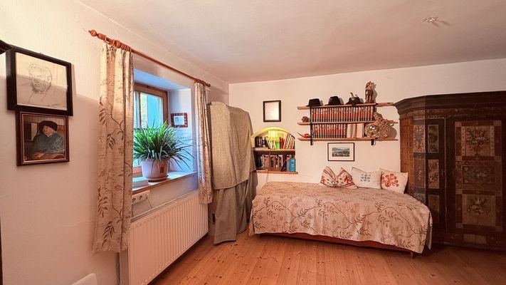 Schlafzimmer EG I